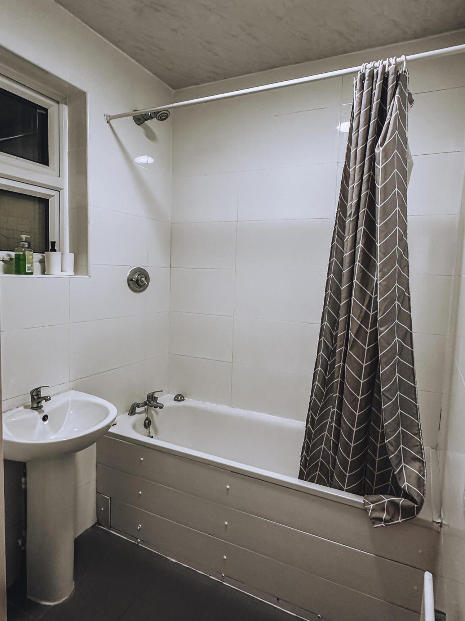 Spacious 3 Rooms In Tooting 런던 외부 사진