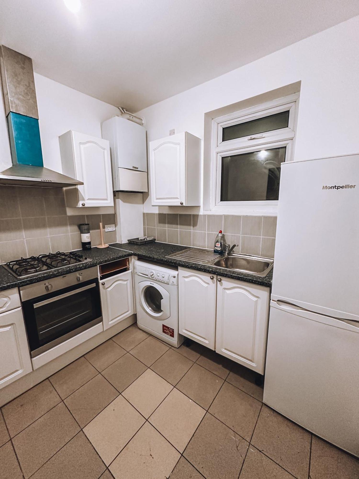 Spacious 3 Rooms In Tooting 런던 외부 사진